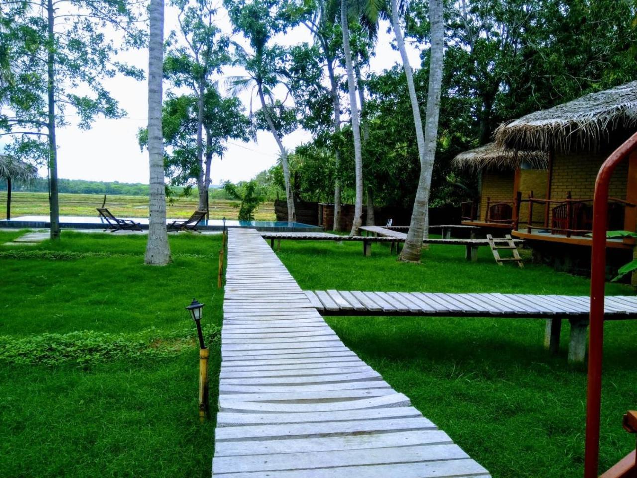Rice Rice Villas Tissamaharama Exterior photo